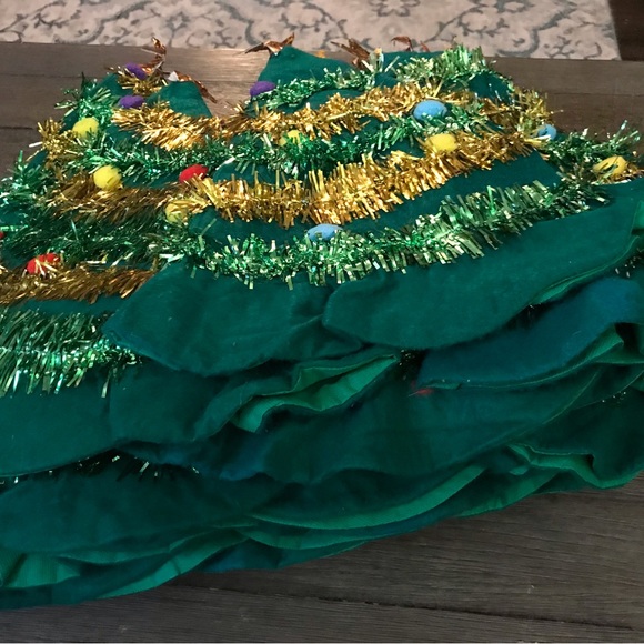 Fun Holiday Hats - Picture 3 of 7